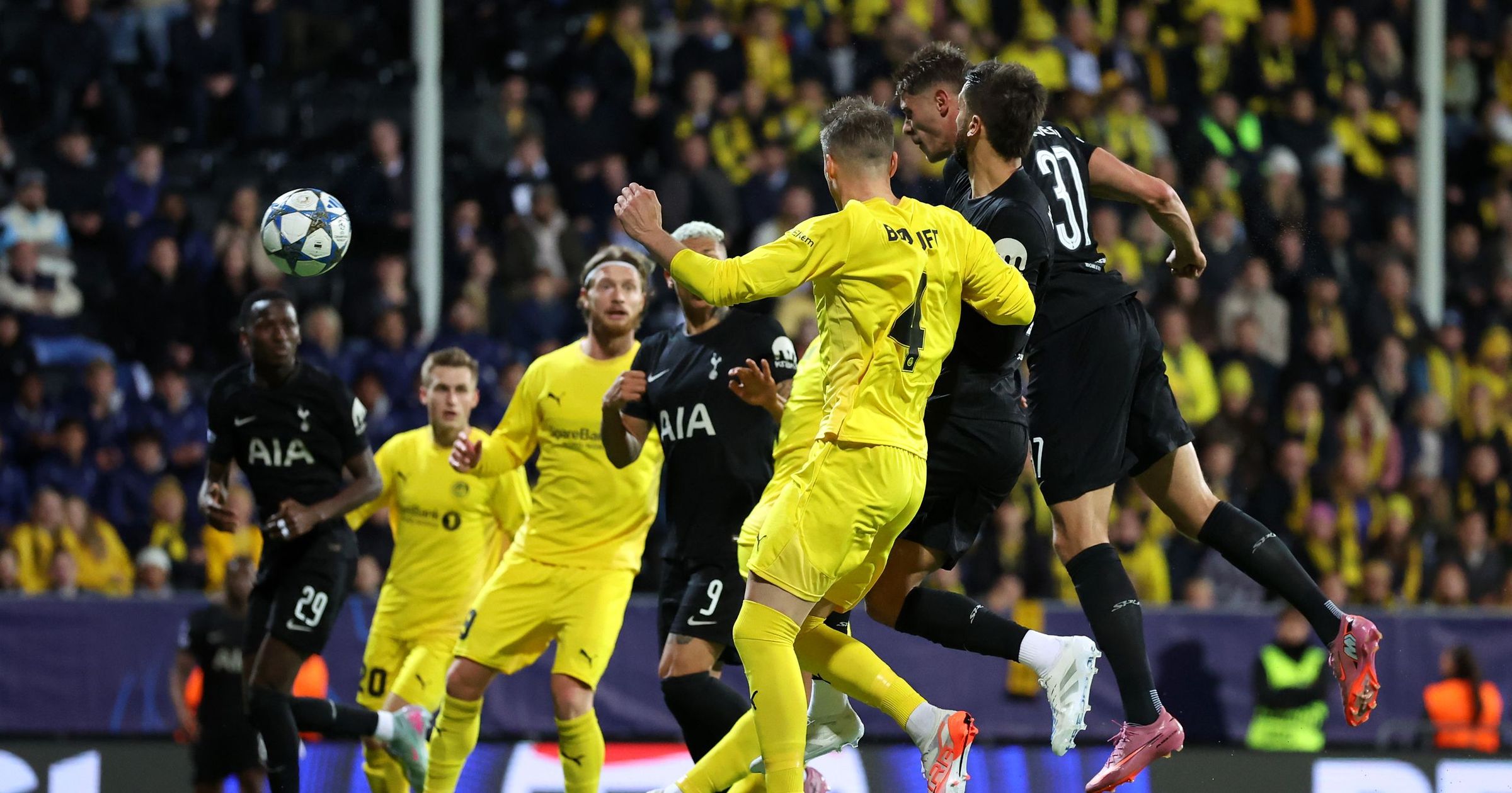 Van de Ven gives Spurs a 'little bit of hope' in Norway - TNT Sports