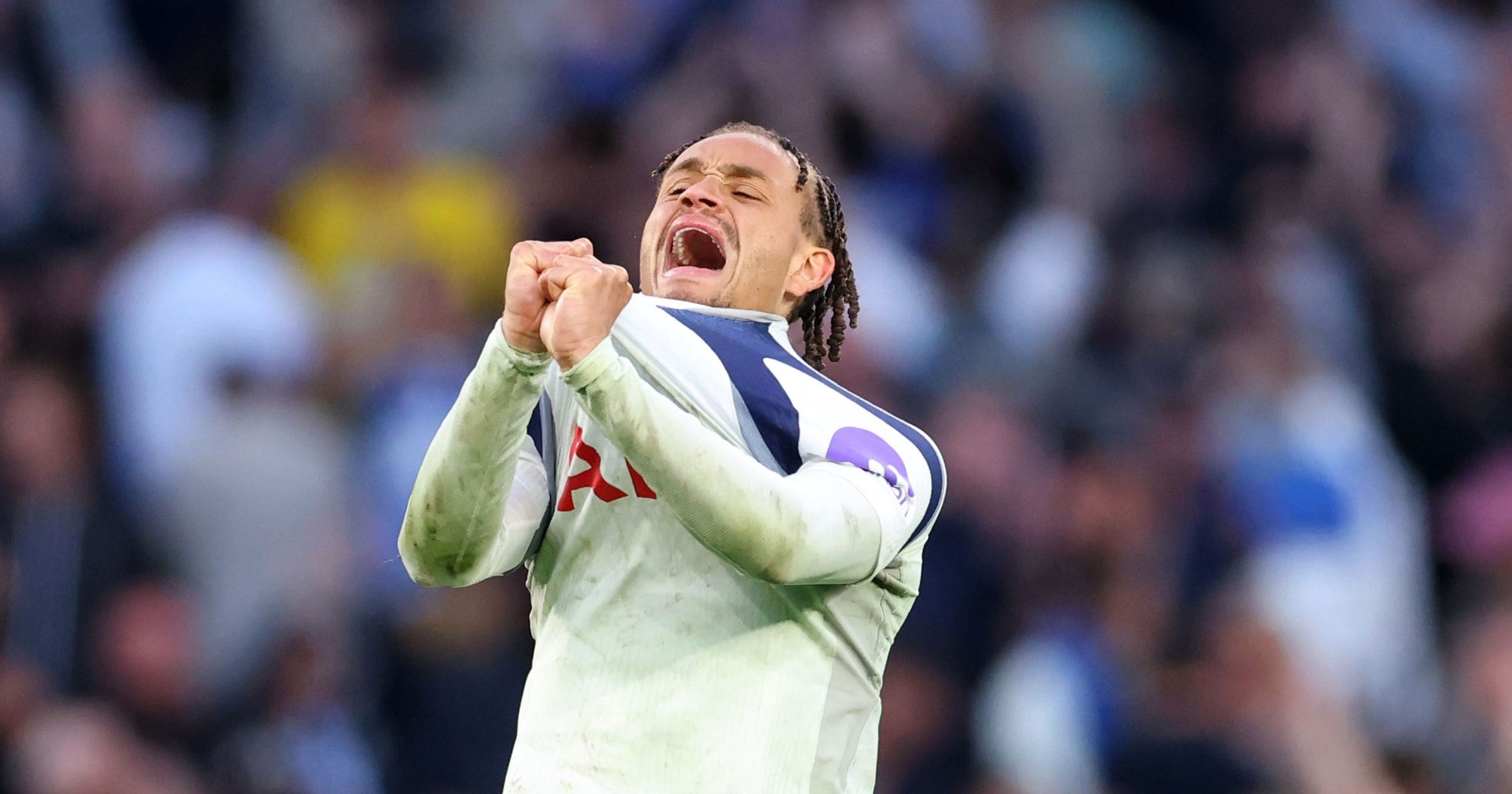 'It's dark at the Lane' - Cole reacts as Spurs throw away victory in survival bid - TNT Sports