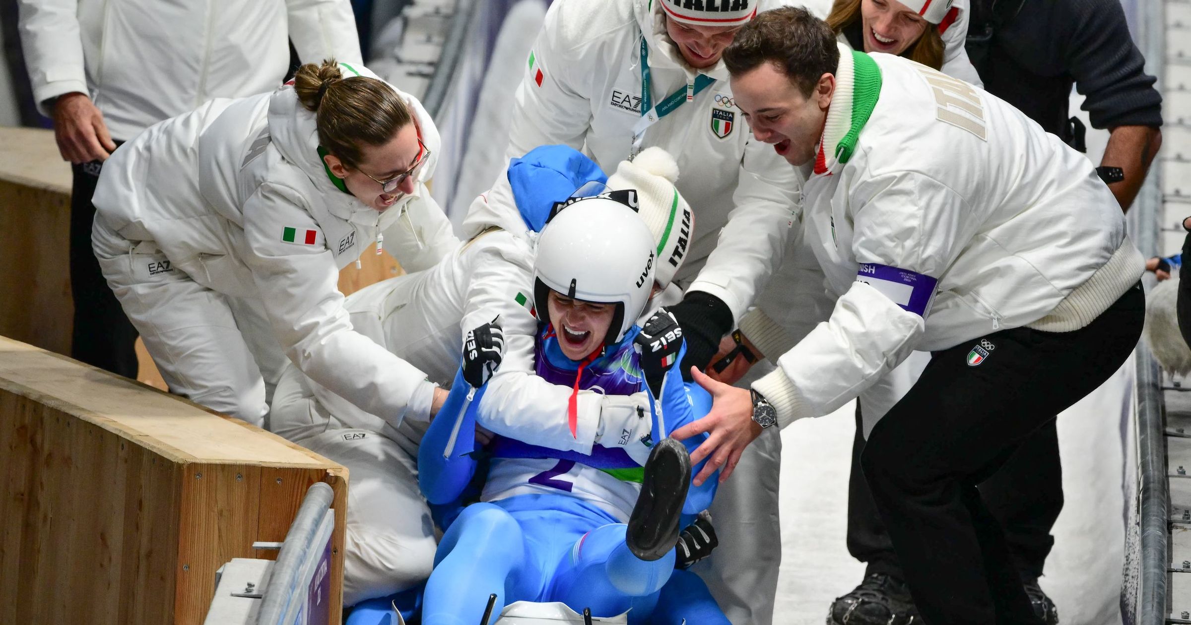 Andrea Voetter and Marion Oberhofer win HISTORIC luge women's doubles ...