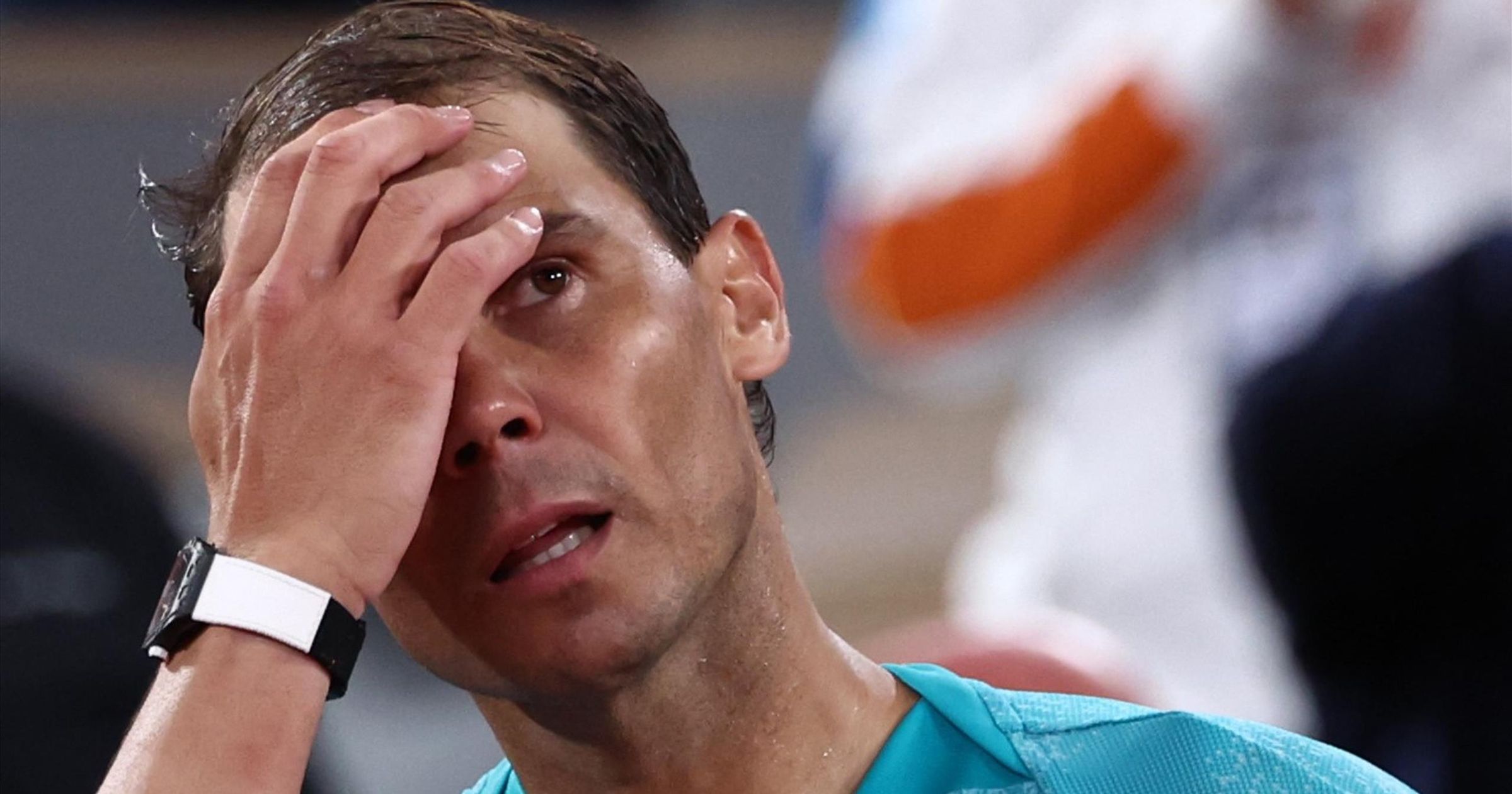 Incredible moment fans give huge ovation to Rafael Nadal after loss to Alexander Zverev at French Open - Tennis video - TNT Sports
