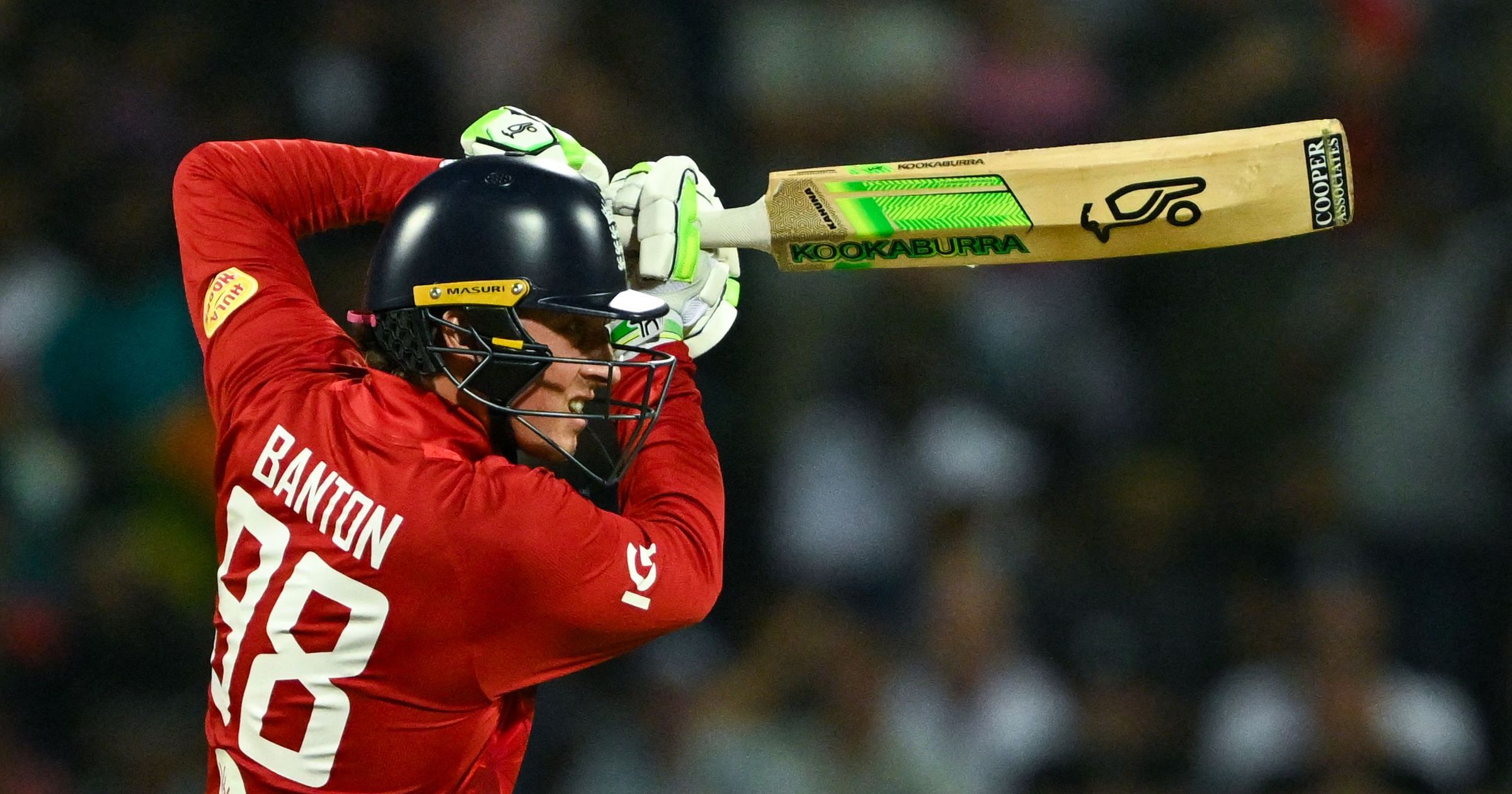 ‘That’s gone into the crowd!’ – Banton’s HUGE six stuns Sri Lanka