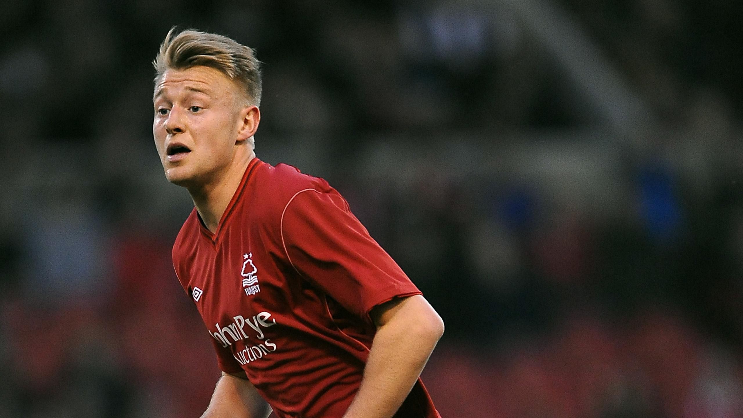 Blake leaves Forest on loan - TNT Sports