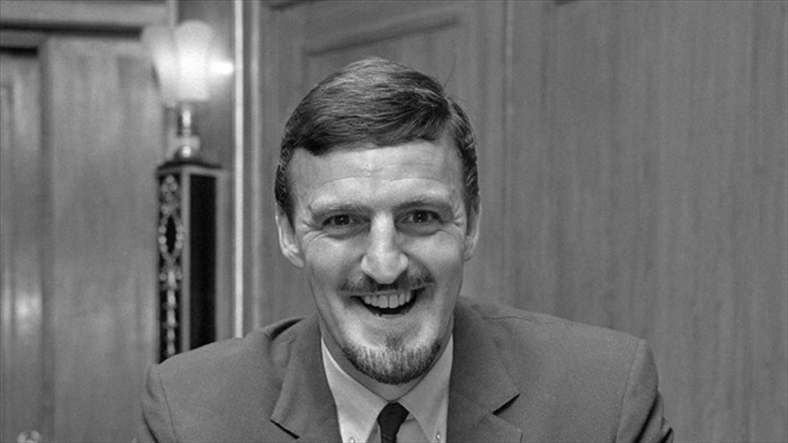 Bob Wilson leads tributes to former BBC colleague Jimmy Hill TNT Sports