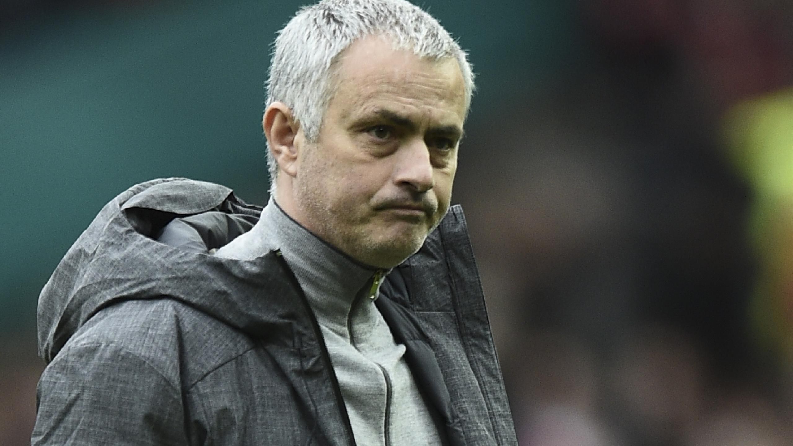 Roy Keane suggests Man United job is 'too big' for Jose Mourinho