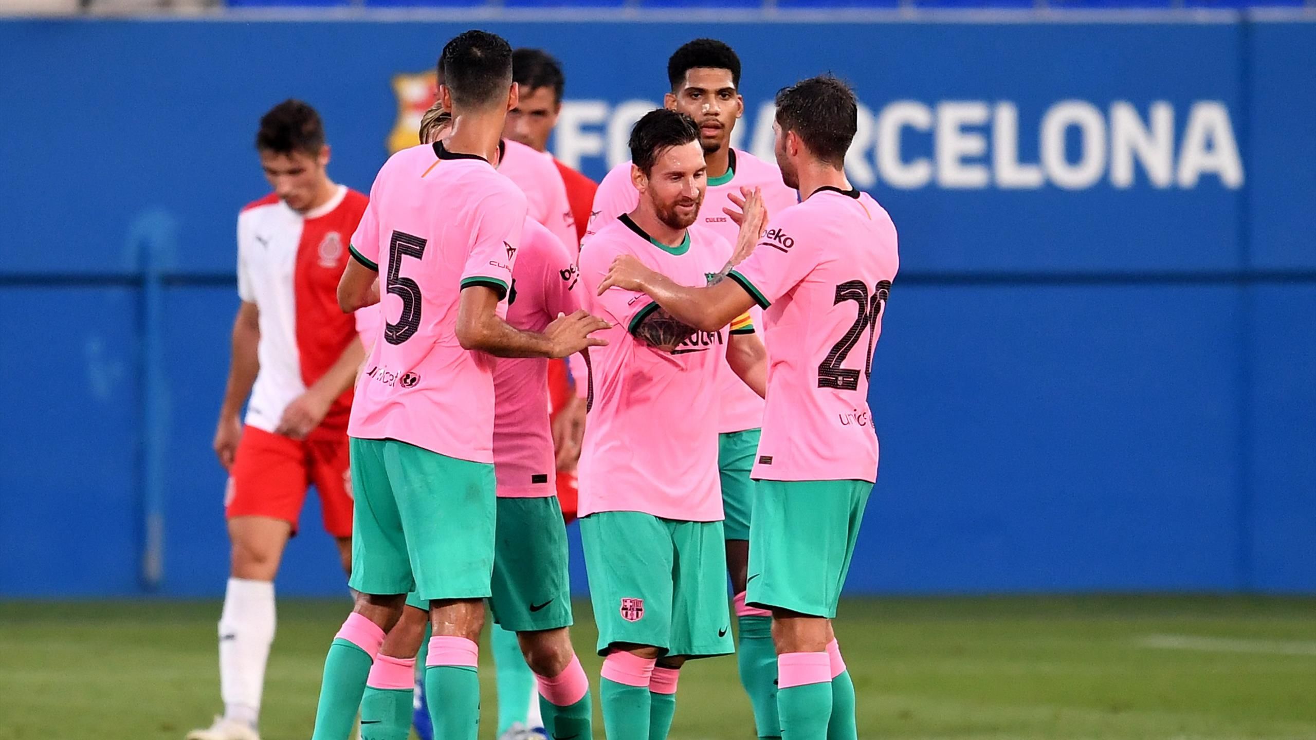 Pink barcelona messi jersey clearance