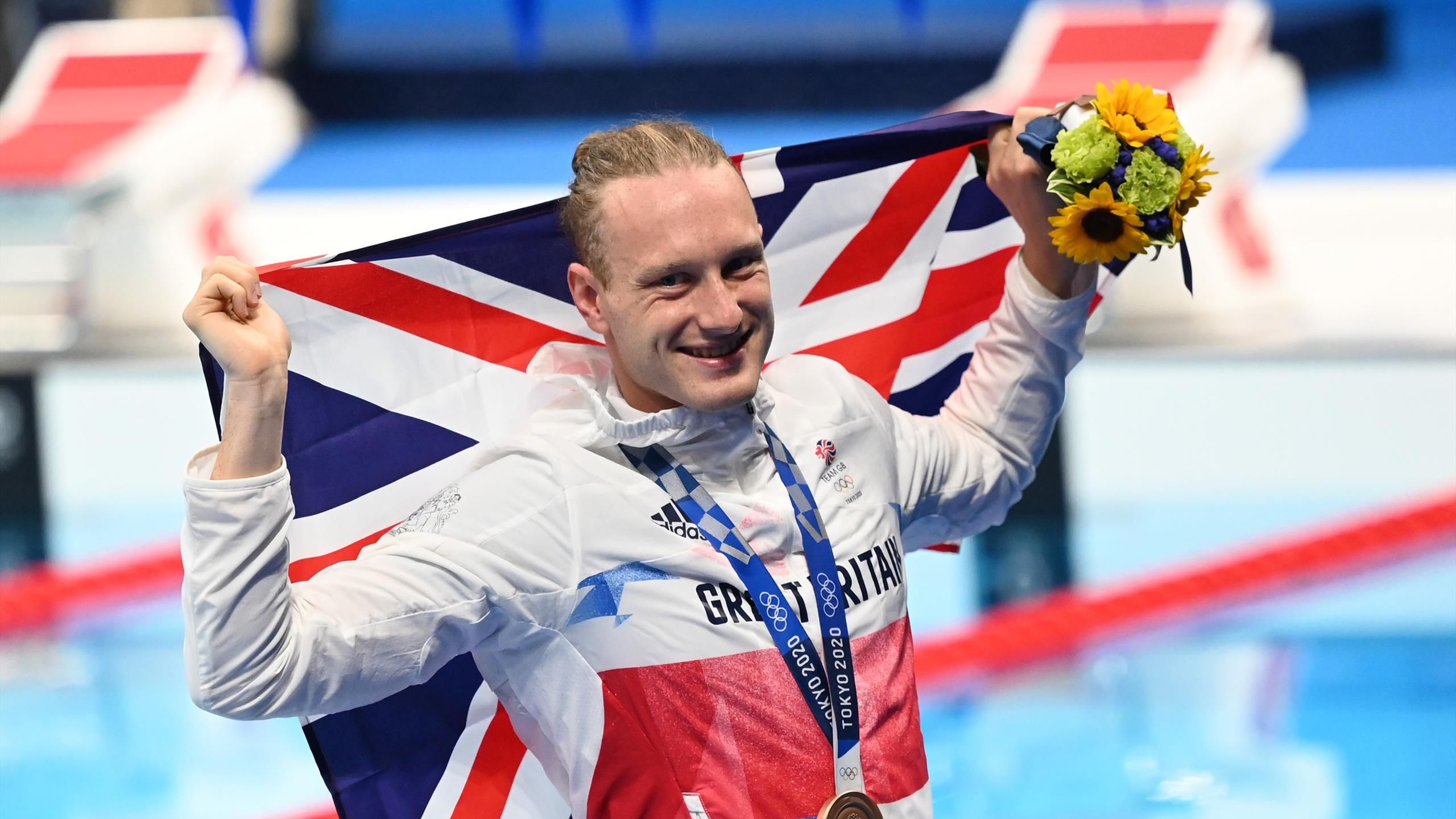 Tokyo 2020 - Luke Greenbank: Team GB swimmer wins bronze in 200m ...