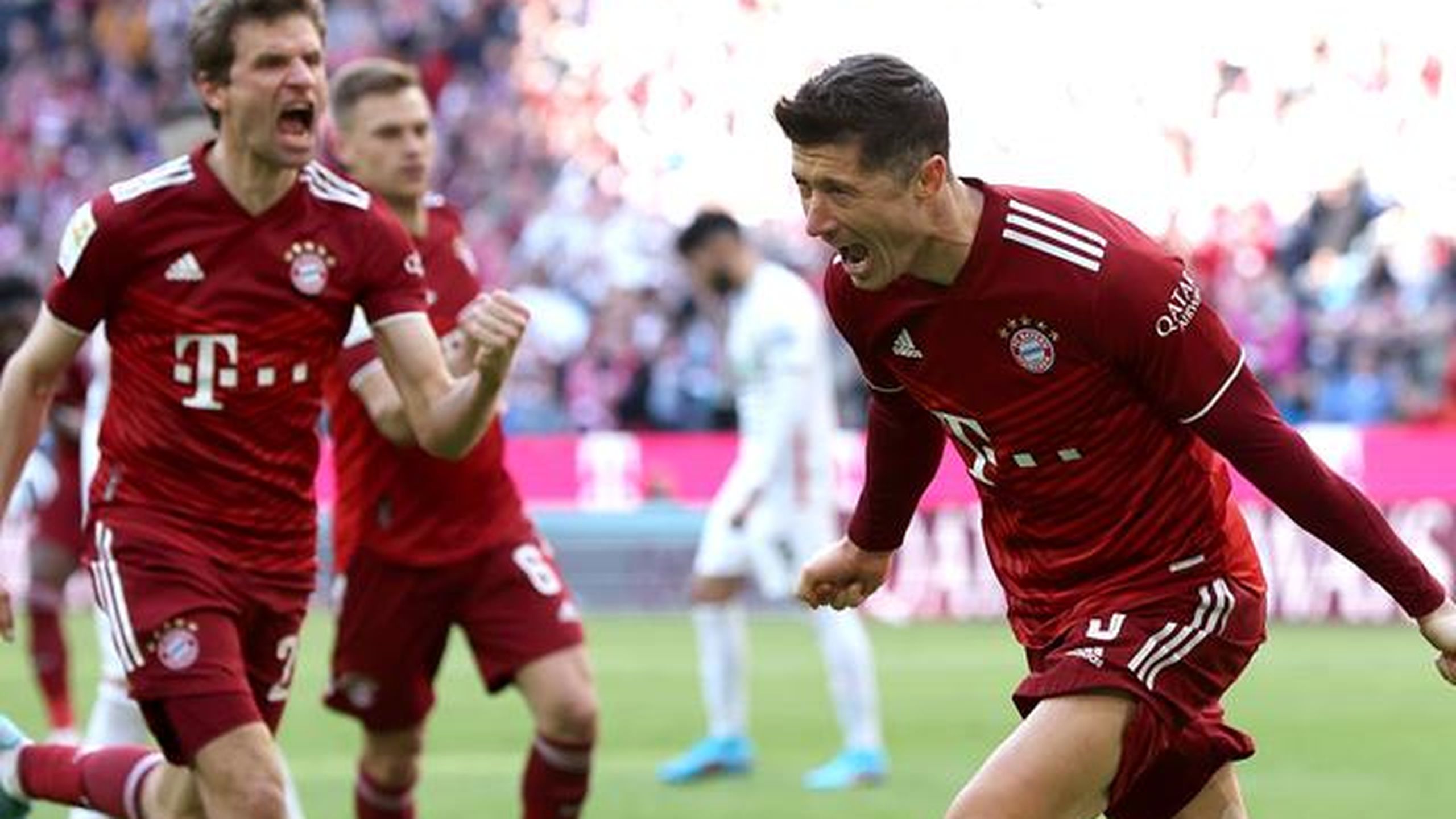Late Robert Lewandowski goal fires Bayern Munich to victory over ...