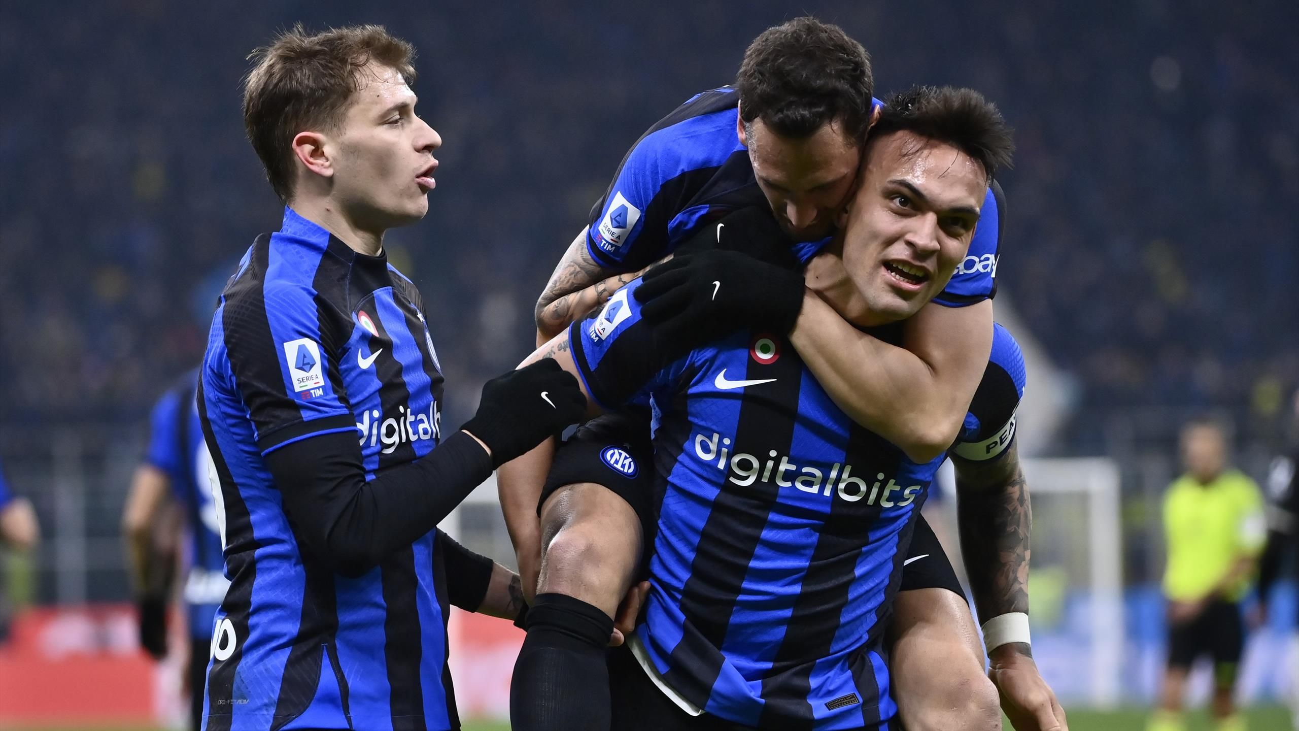 Inter 1-0 Milan: First half Lauturo Martinez header gives Nerazzurri ...