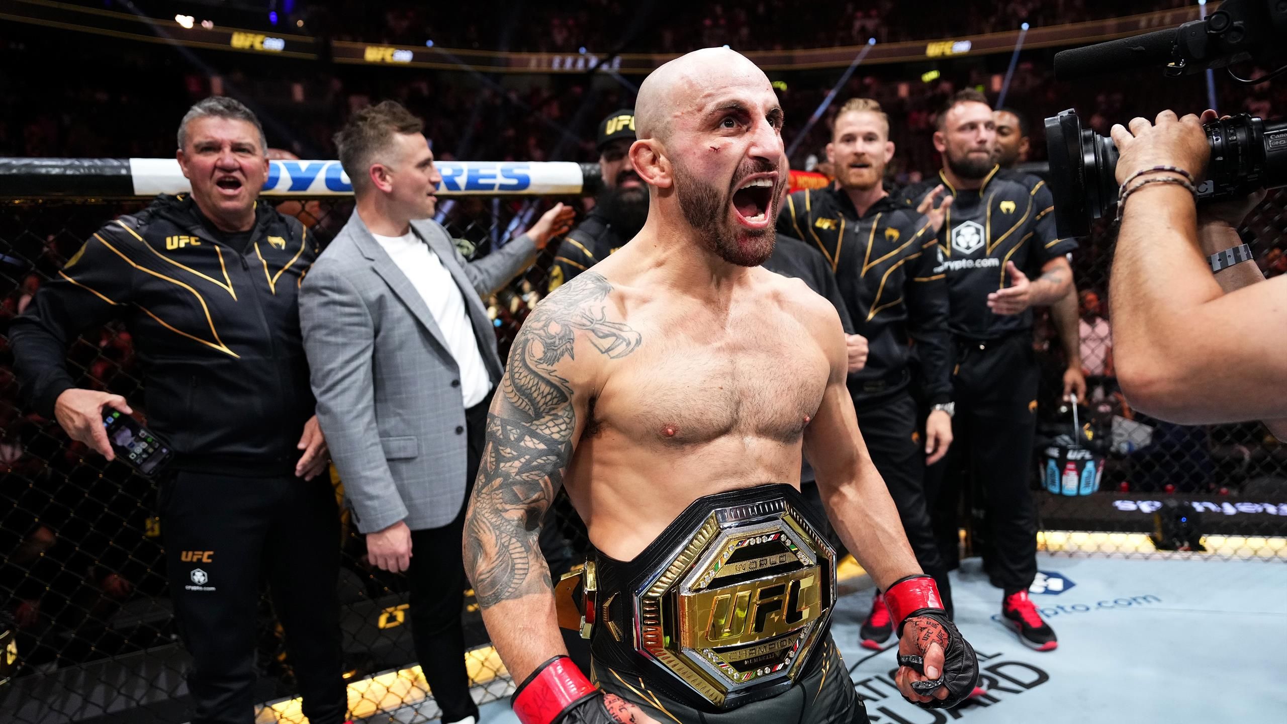 UFC 290: Alexander Volkanovski retains featherweight title with ...