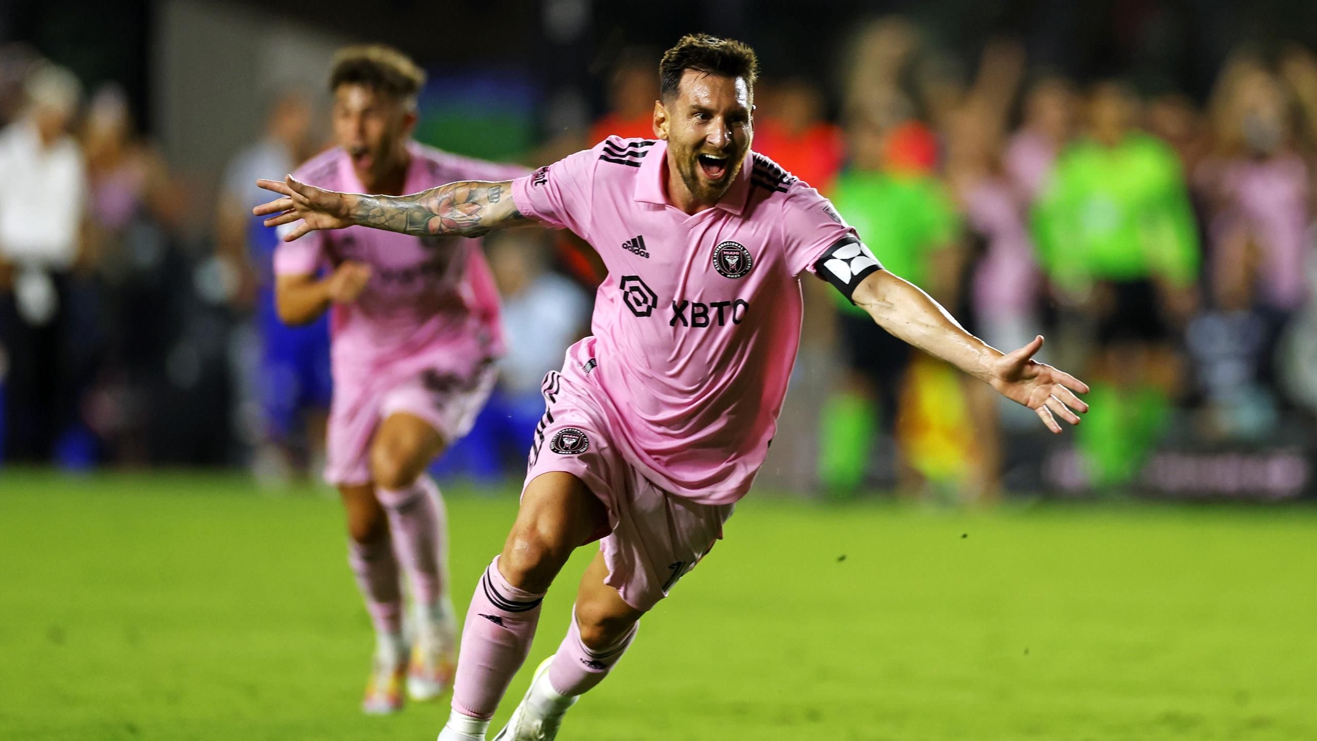 Lionel Messi scores stoppage time free-kick winner on Inter Miami debut ...