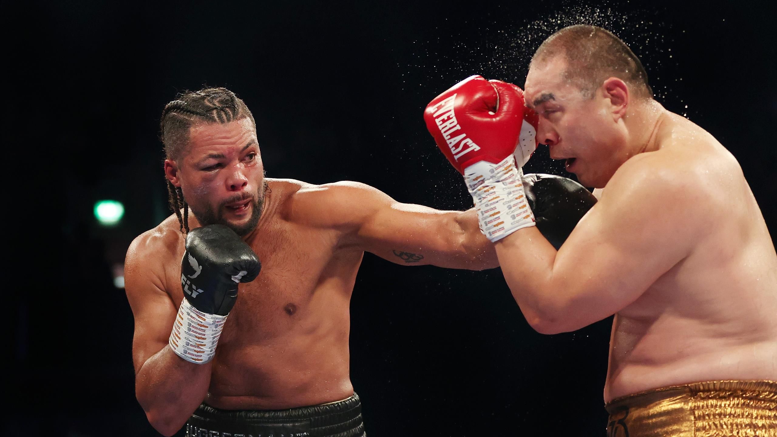 How to watch Joe Joyce v Zhilei Zhang on TNT Sports and discovery+? What time does the fight start?