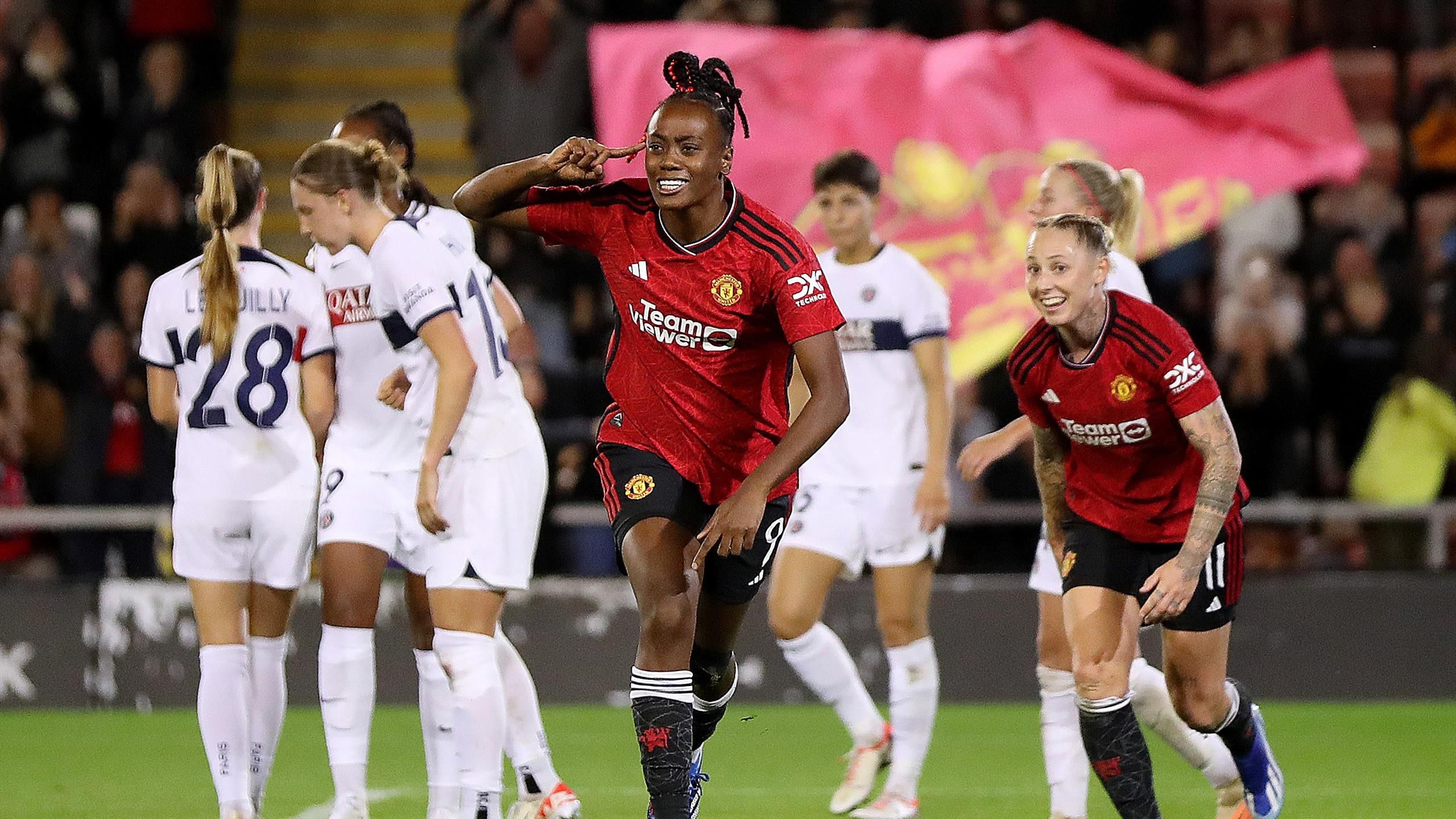 Manchester United 1-1 Paris Saint-Germain: Marc Skinner's side earn ...