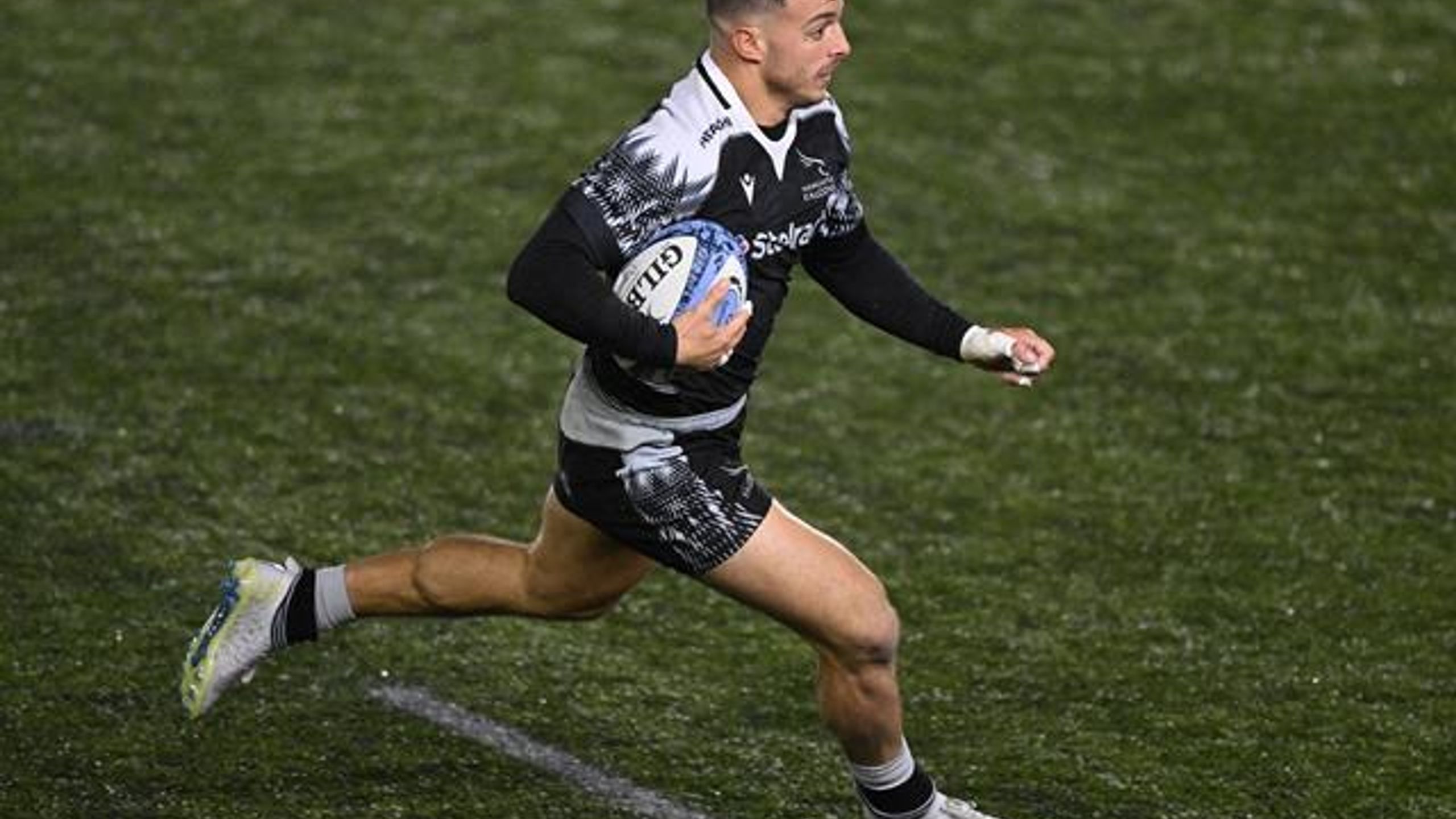 How to watch Newcastle v Northampton Gallagher Premiership Rugby on TNT ...