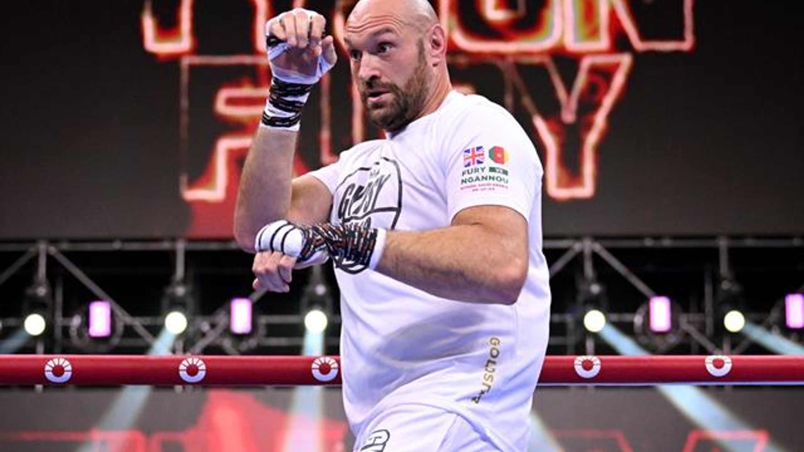 Tyson Fury says he is 'like an Adonis' and in 'peak physical shape' for ...