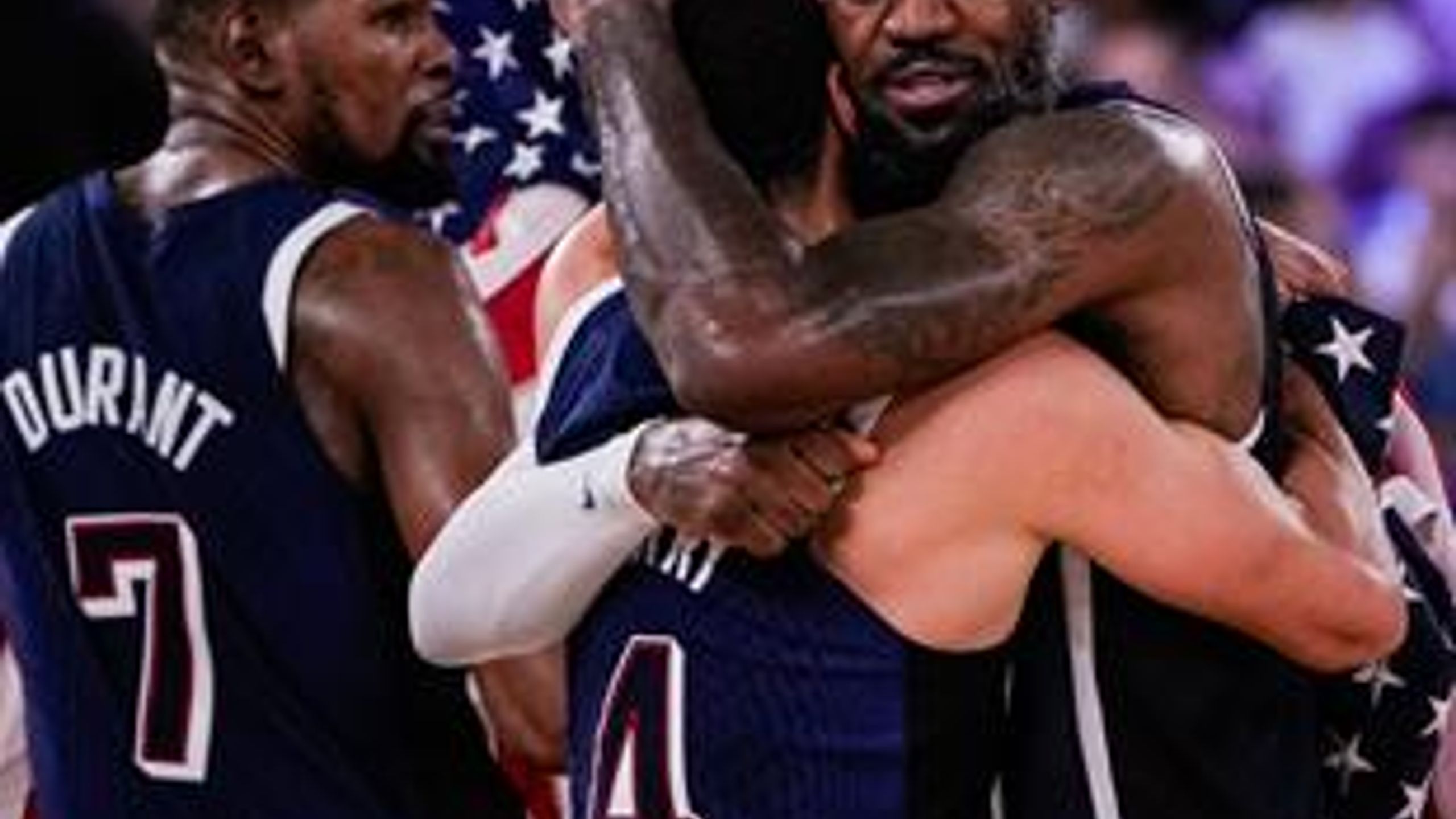 LeBron James, Steph Curry and USA celebrate winning basketball gold at ...