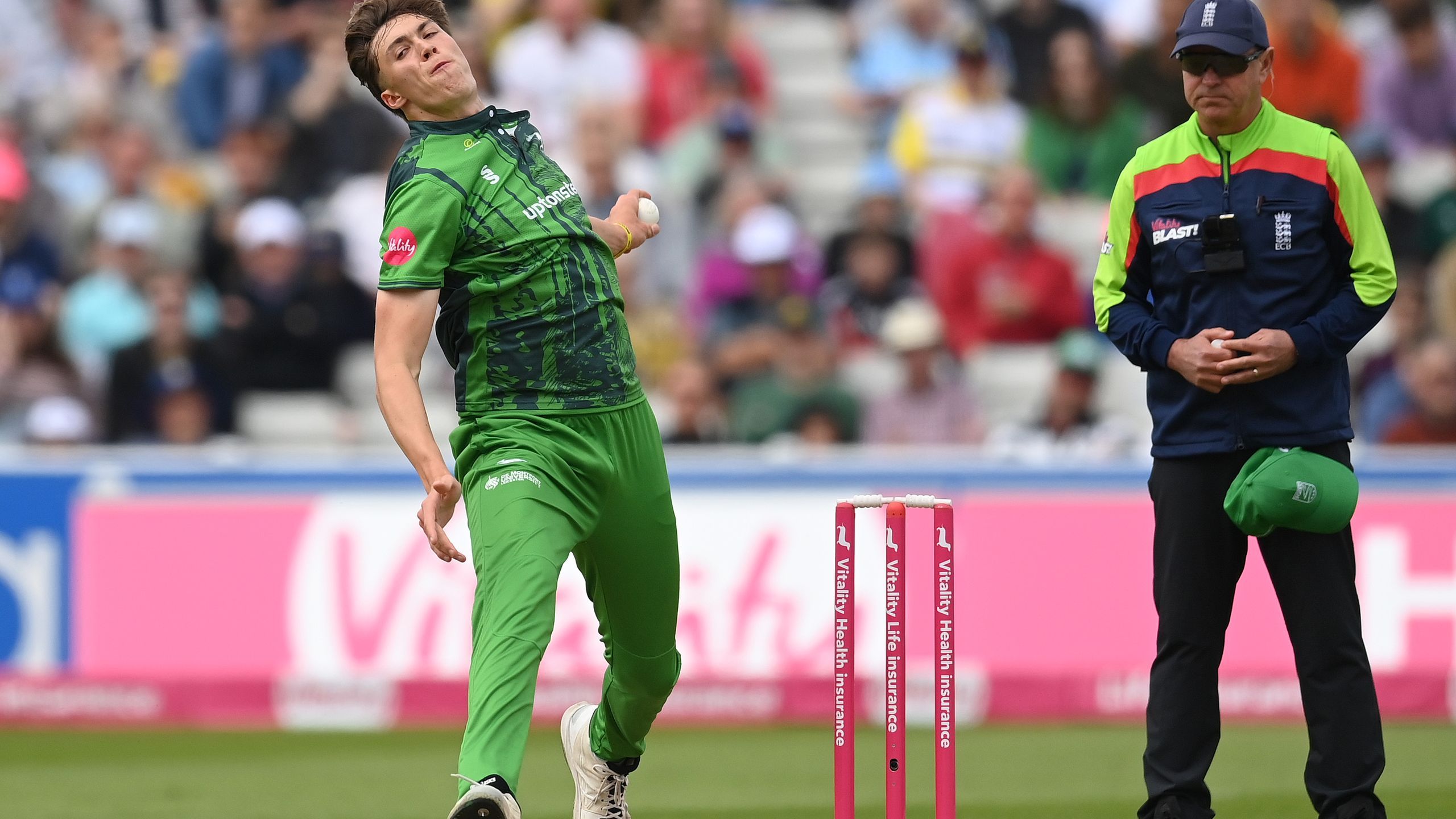 Josh Hull replaces injured Mark Wood in England squad for rest of Sri ...