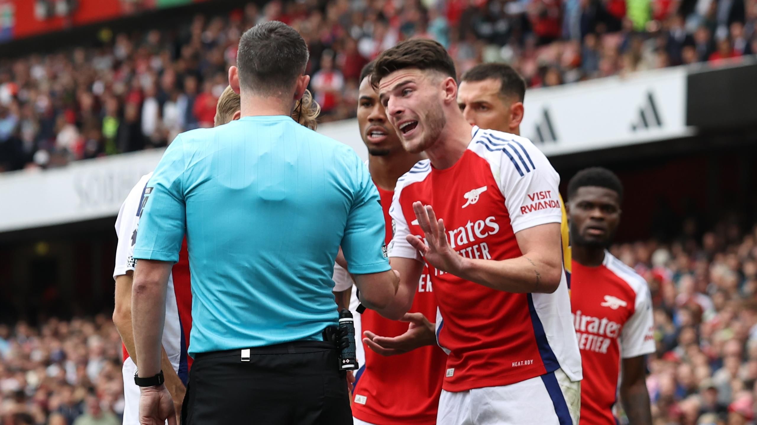Arsenal’s Declan Rice dismayed after being sent off for kicking ball ...
