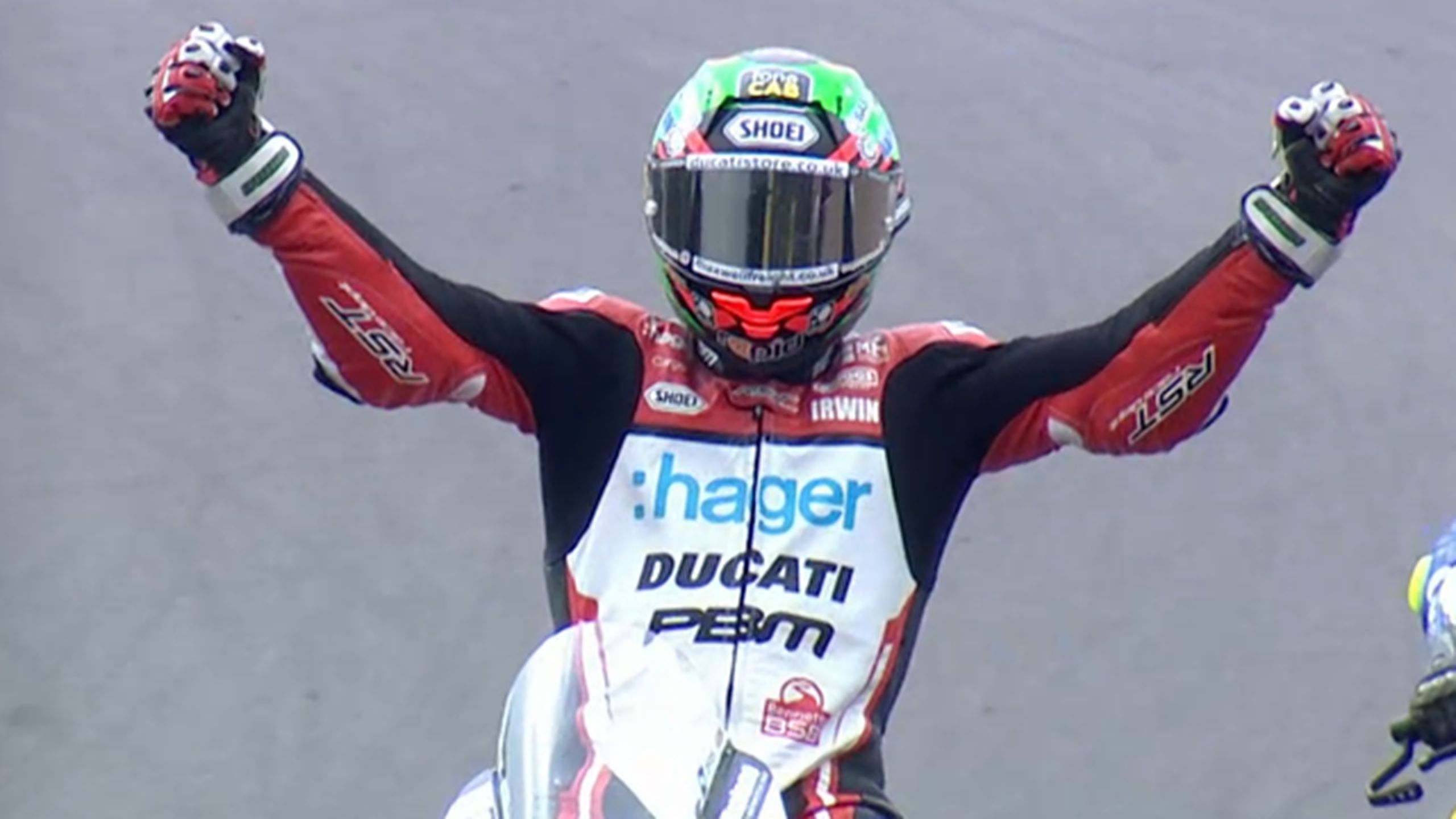 Glenn Irwin prevails in four-way fight to take victory in Race 2 at ...