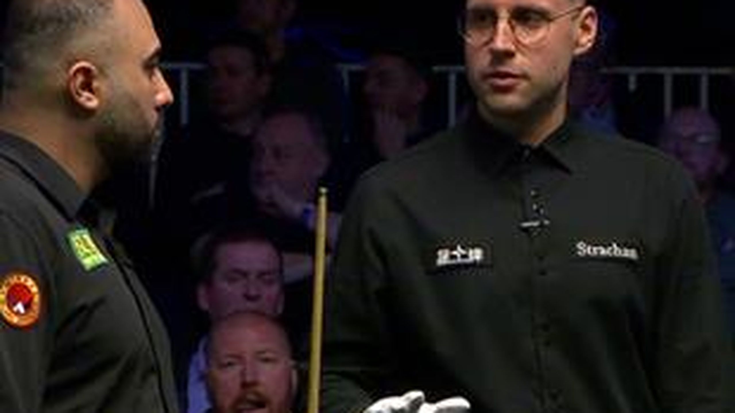 Huge drama as referee makes ‘unbelievable’ call during Hossein Vafaei v ...
