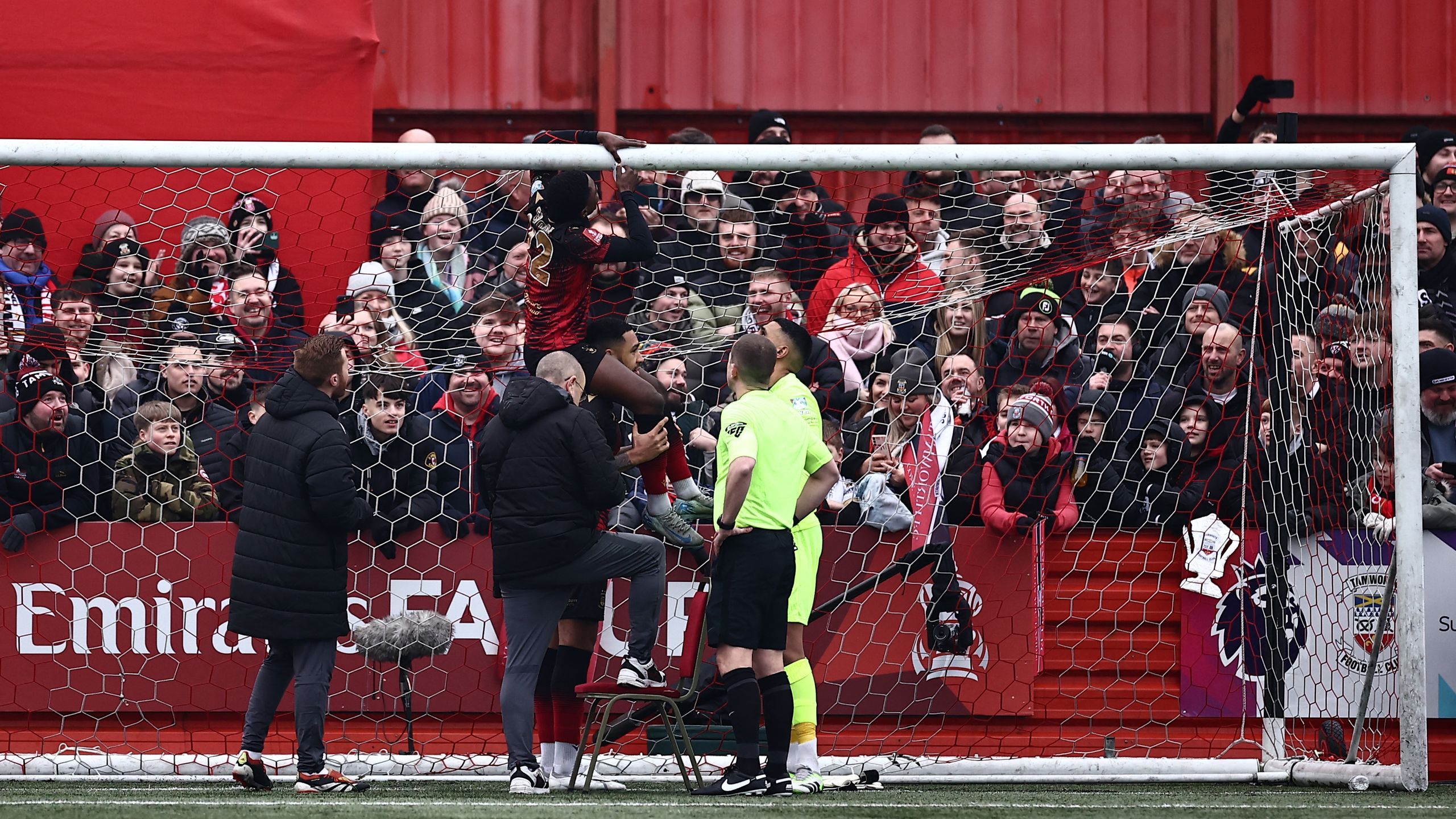 Unusual Delay in FA Cup Match Between Tottenham Hotspur and Tamworth Due to Goal Net Issue