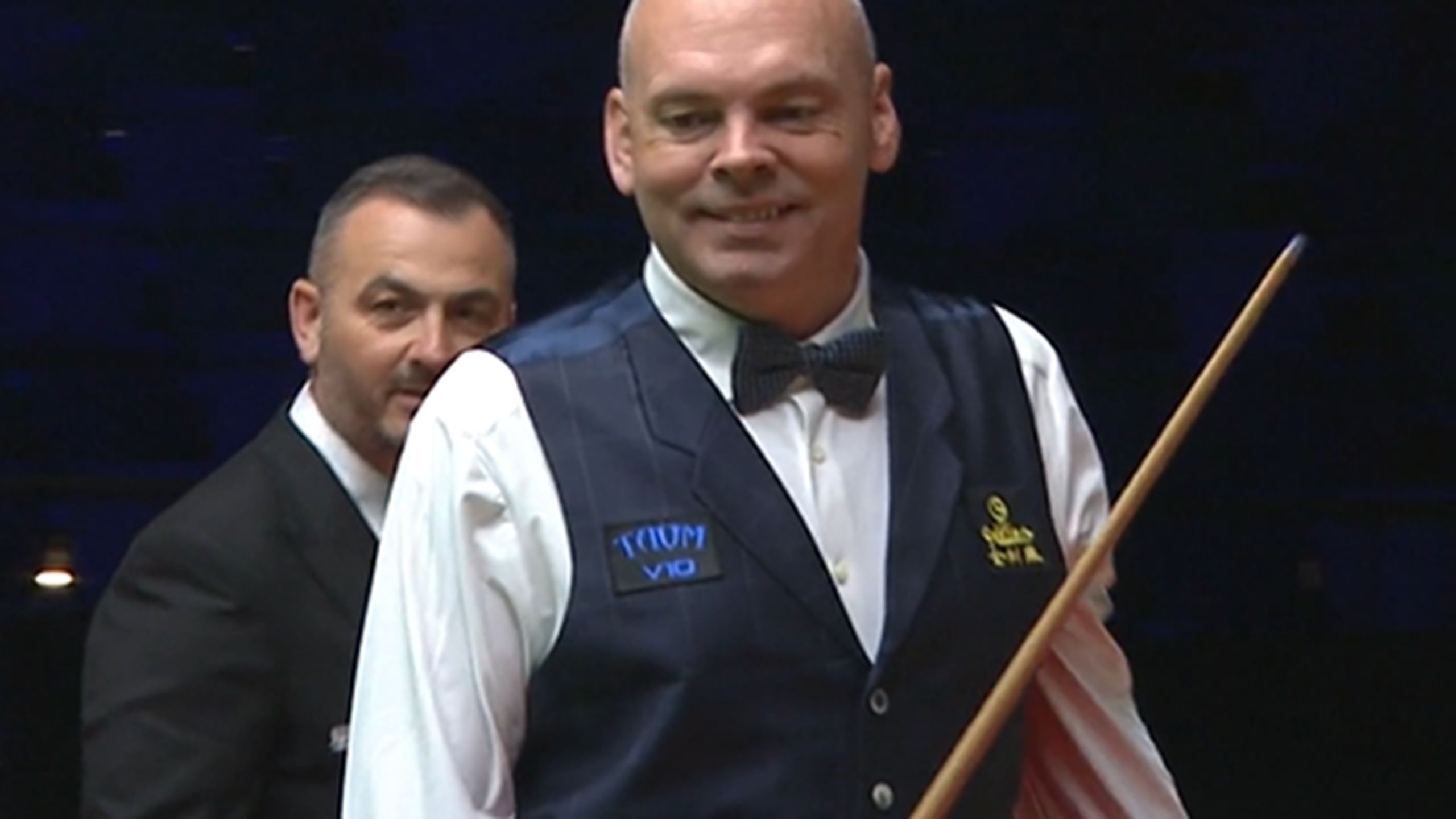 Stuart Bingham smiling after 'incredible fluke' against Mark Williams ...