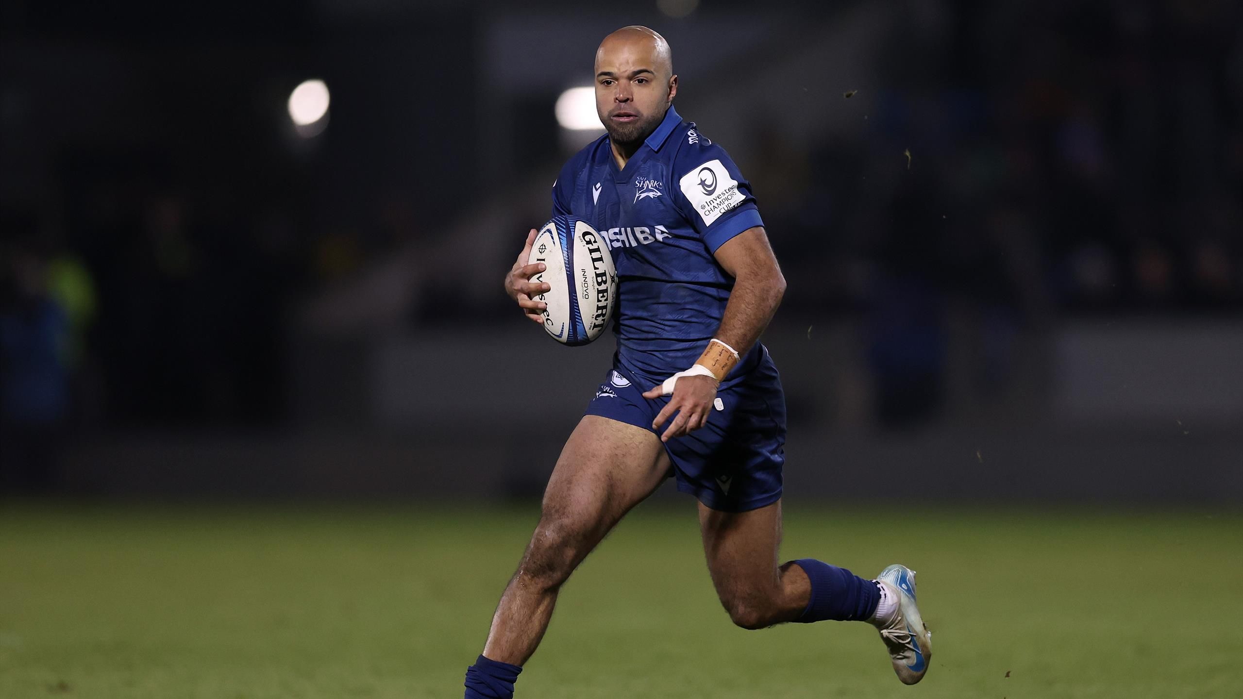 ‘Fleet of foot and sharp of hand’ – Tom O’Flaherty gives Sale Sharks ...