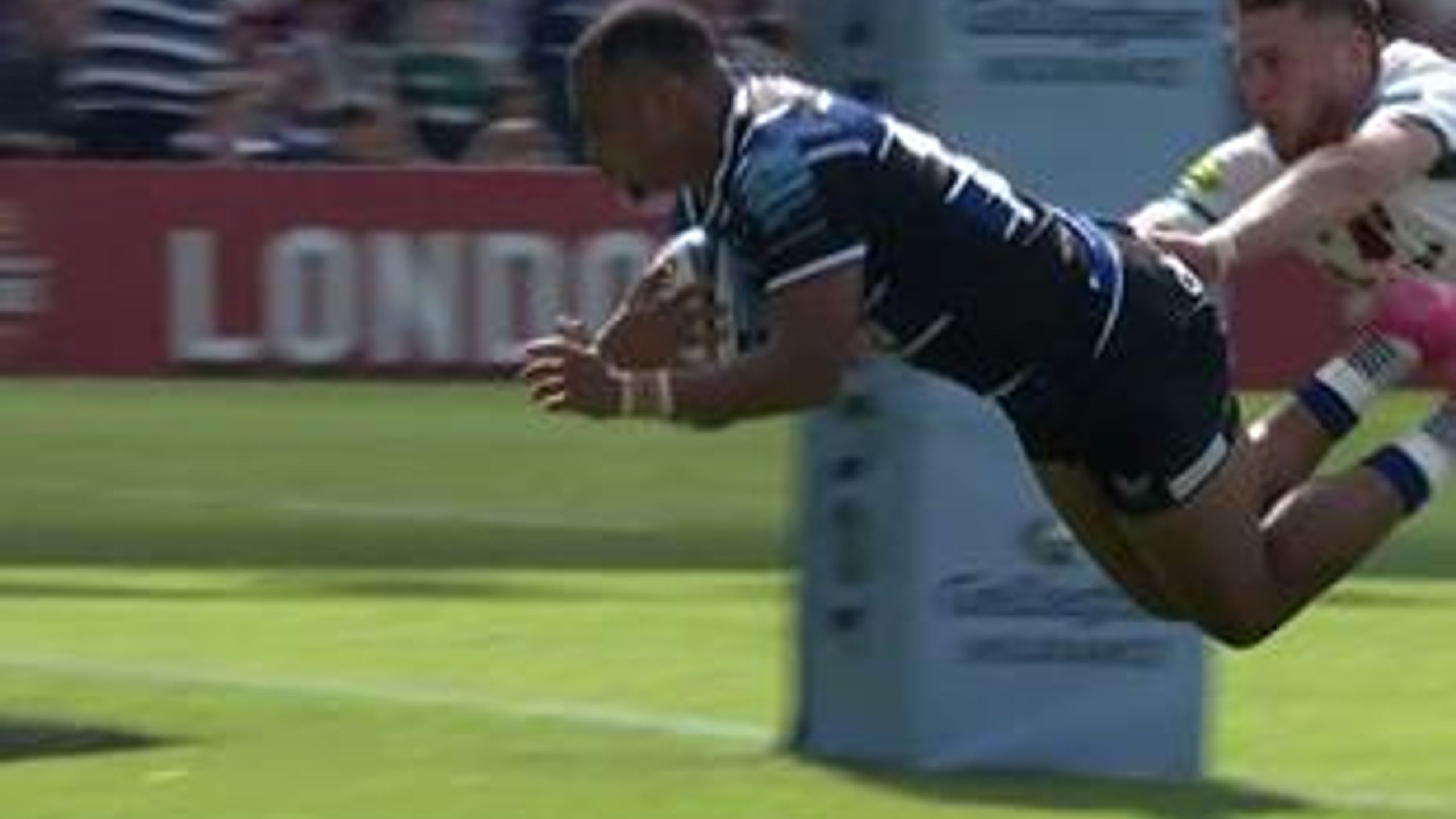 Finn Russell inspires Bath to further lead against Leicester Tigers in ...