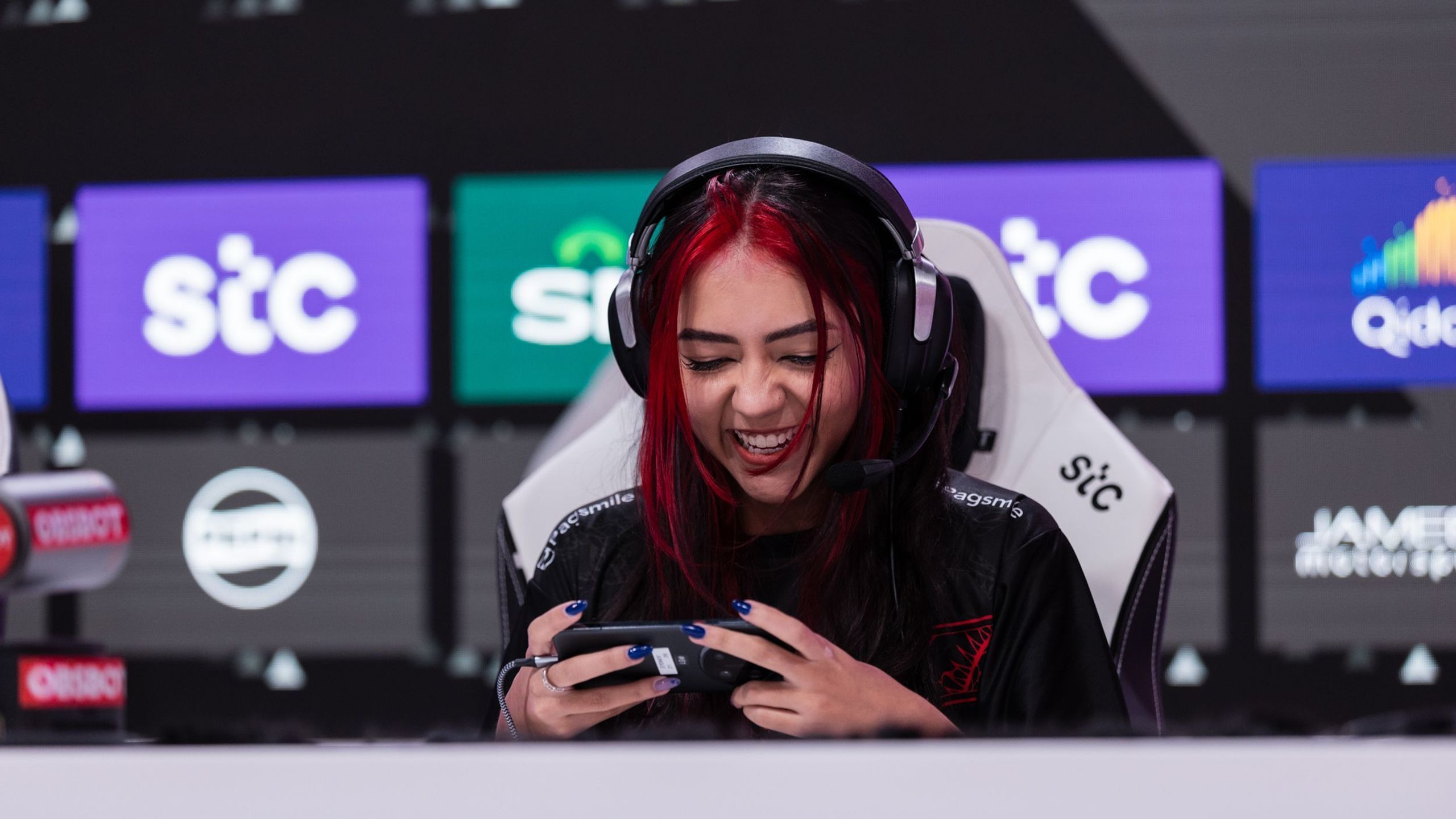 Rising Legends: Women Shine at Esports World Cup 2025 - TNT Sports