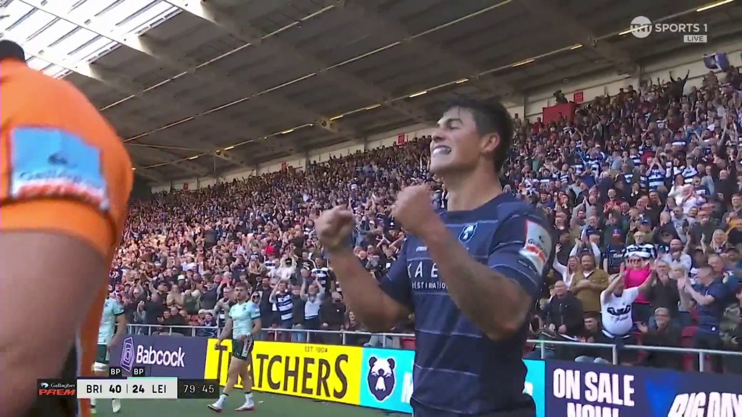 Louis Rees-Zammit 'answers critics' with 'special' try for Bristol ...