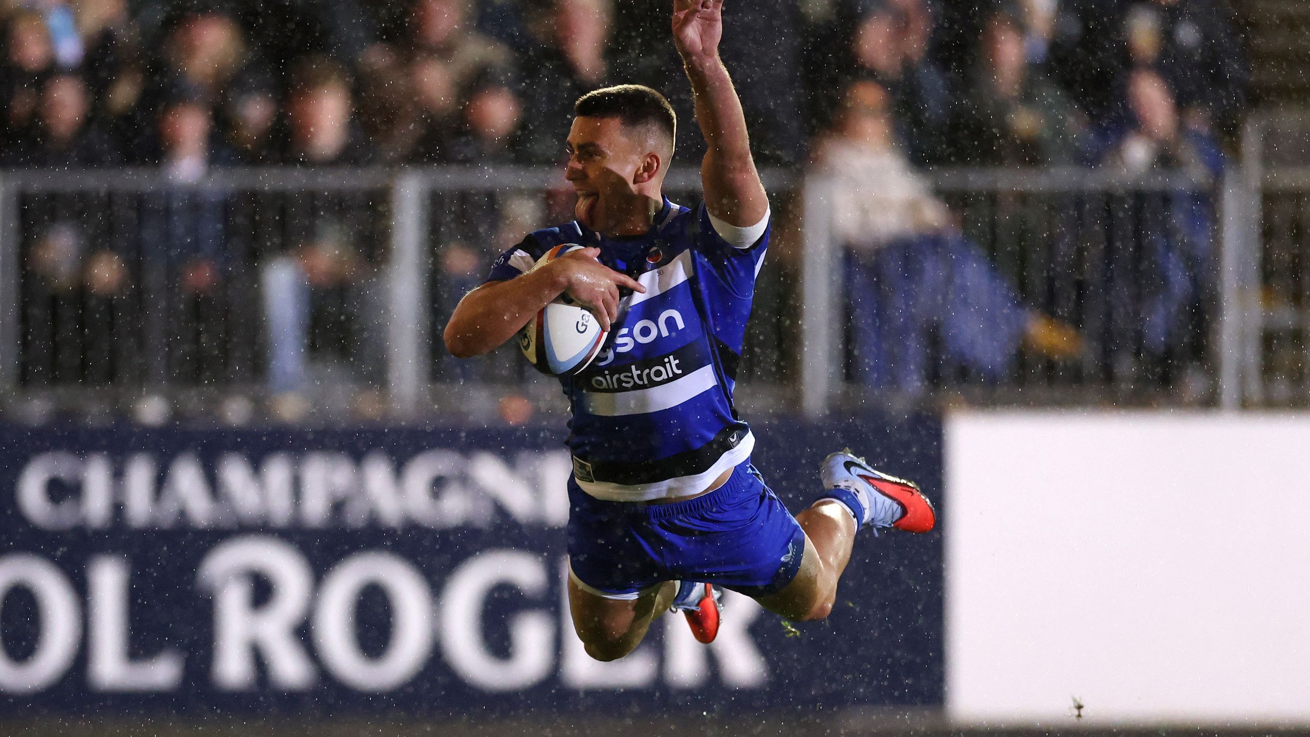 Gallagher PREM: Cameron Redpath dives over as Bath slice through Sale ...