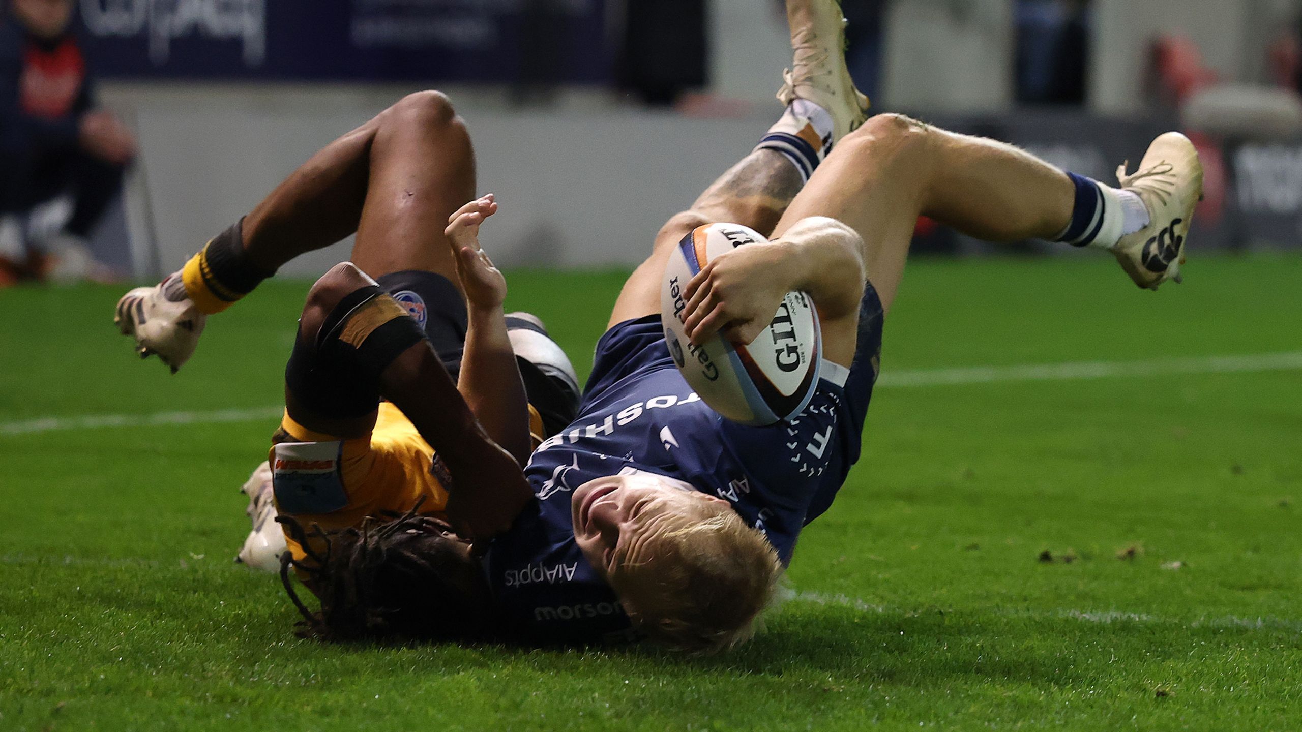 Arron Reed finishes off slick move to bring up 50 for Sale Sharks in ...