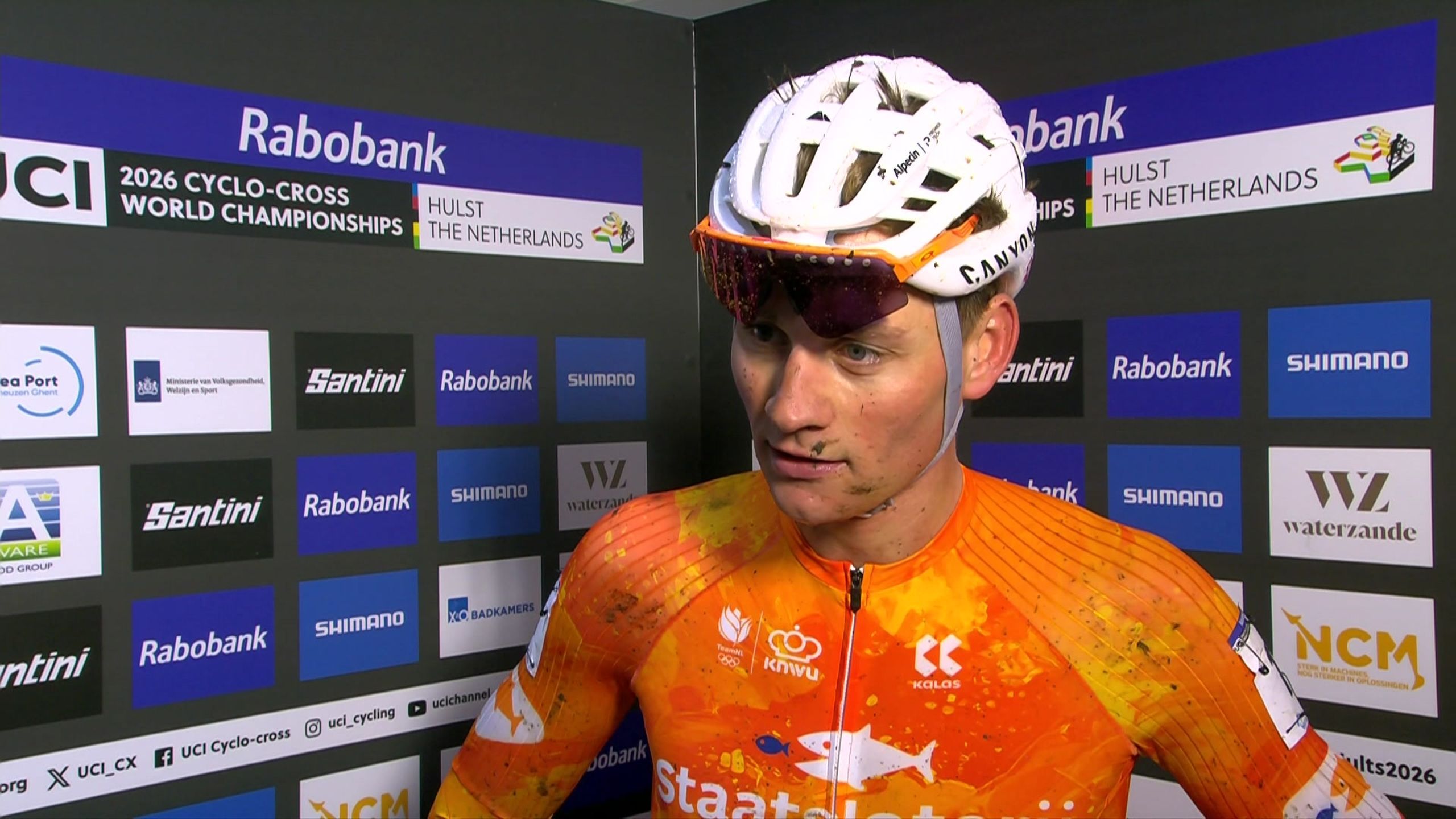 Mathieu van der Poel reflects on ‘incredible’ eighth rainbow jersey in ...