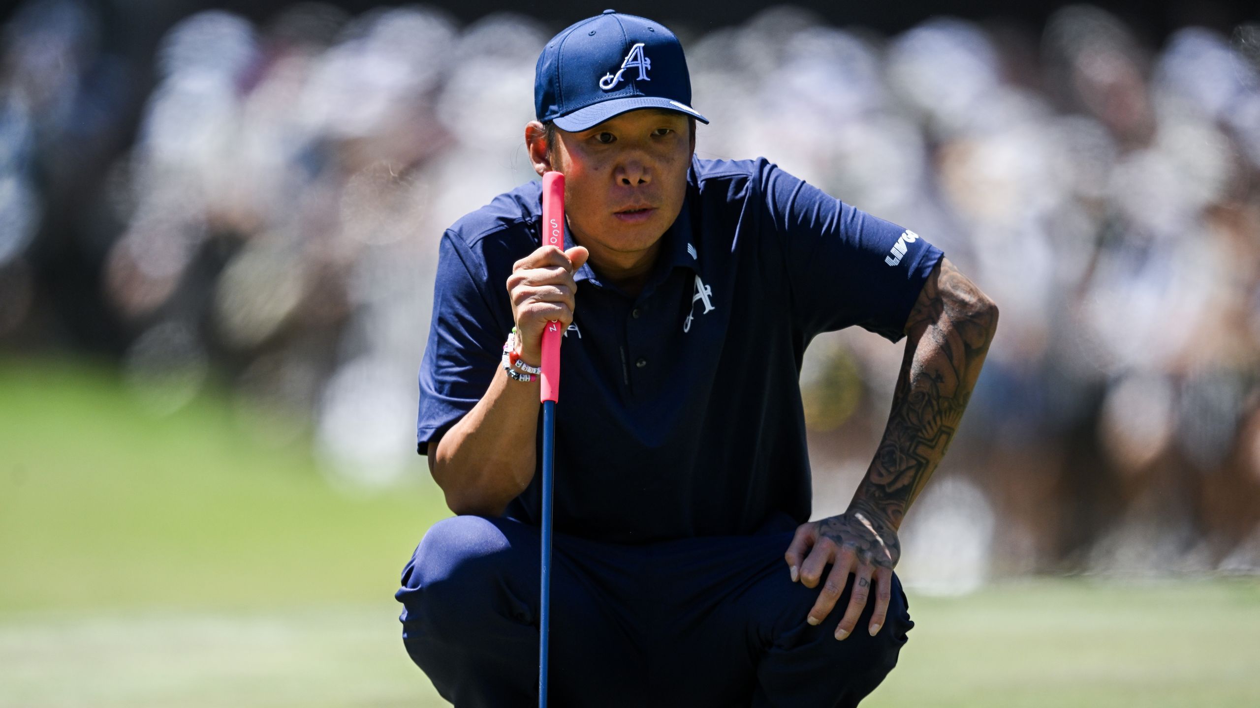 'Box office' - Anthony Kim survives tight spot with stunning chip ...