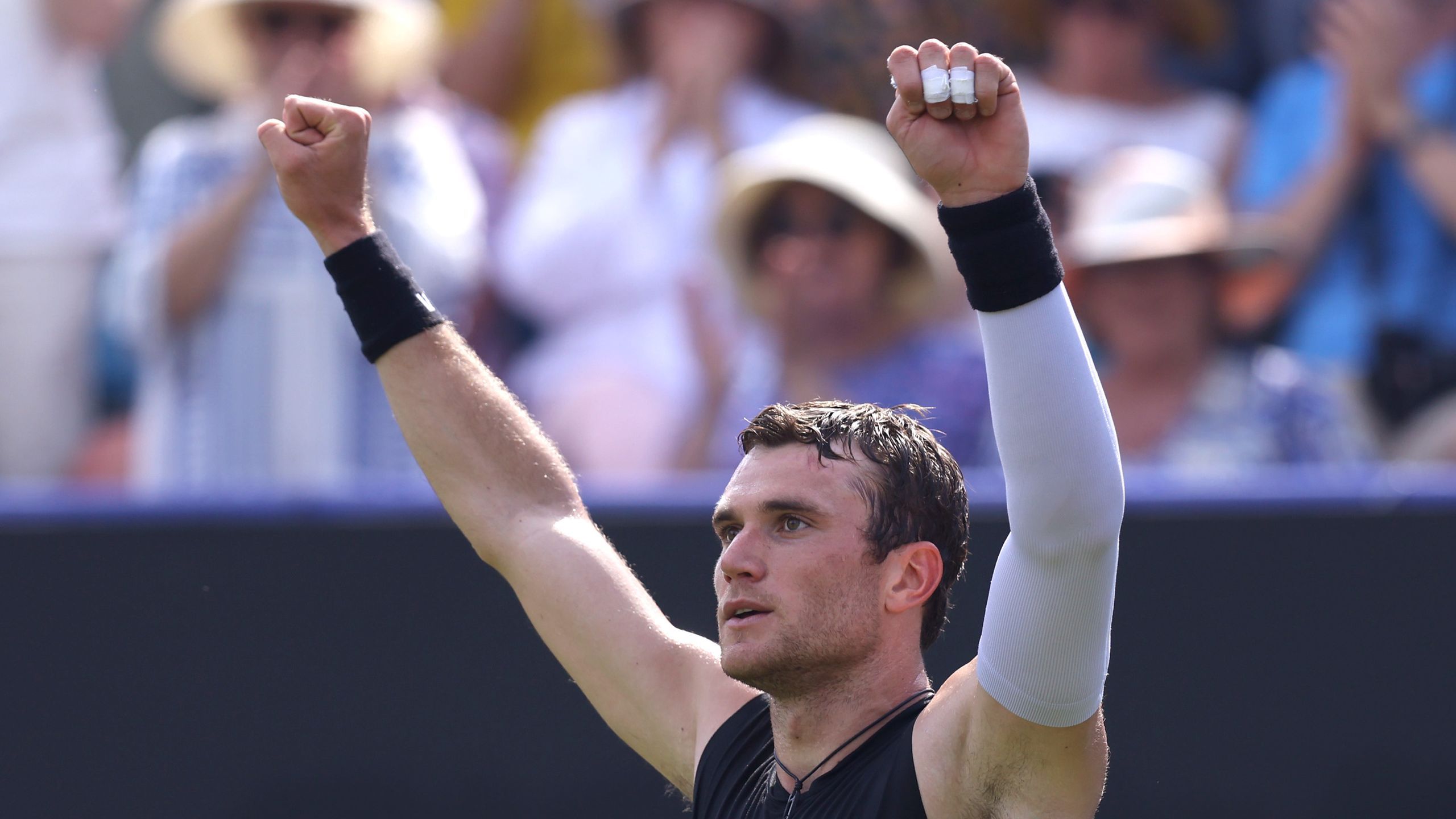 Jack Draper regrets outfit as Brit joins Toby Samuel in Eastbourne Open ...