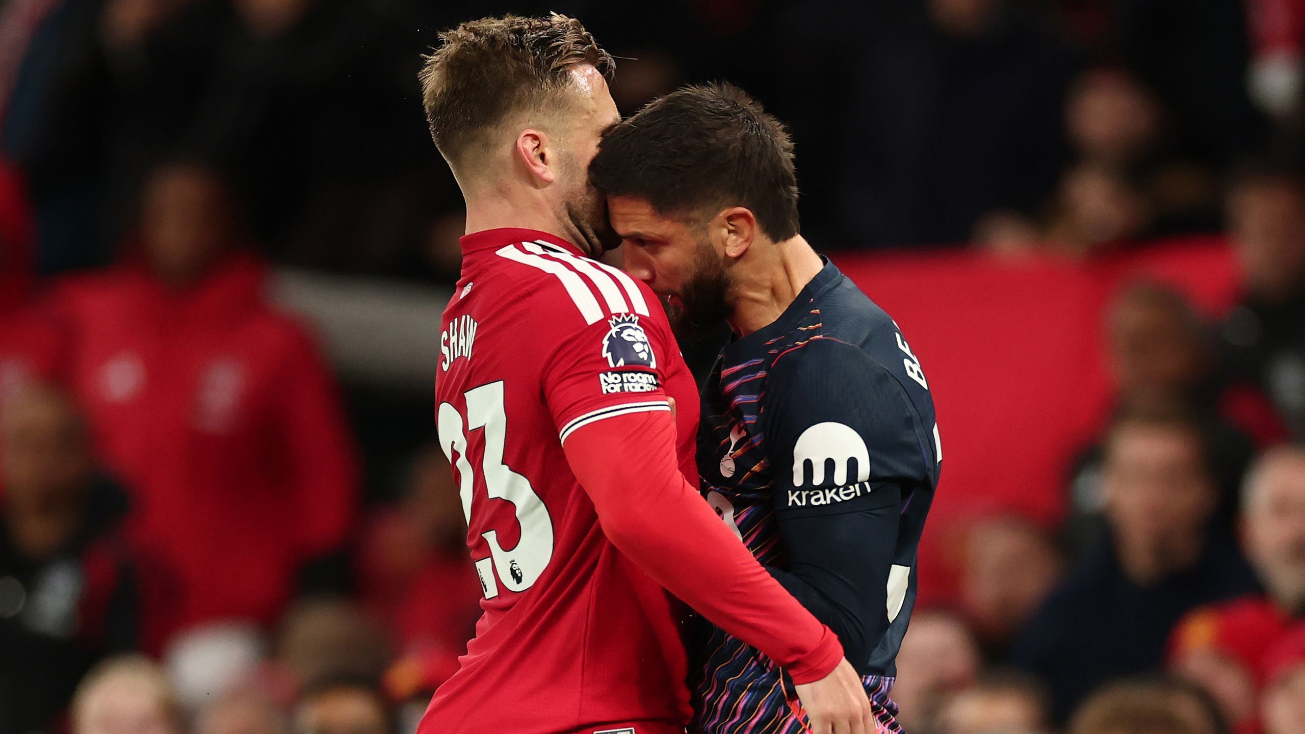 Why Roberto De Zerbi kissed Rodrigo Bentancur and said 'thanks' after ...