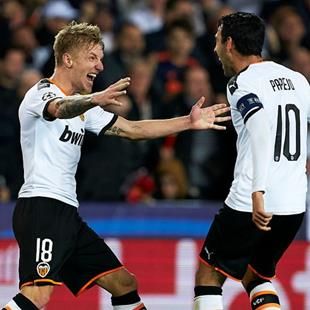 Valencia battle to frantic draw as Chelsea miss chance to reach knock ...