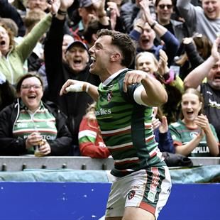 ‘That is a sensation!’ – Watch as Adam Radwan takes ‘unreal’ mid-flight ...