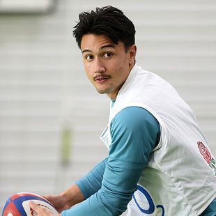 Marcus Smith and Fin Smith start for England against Fiji in Quiter ...