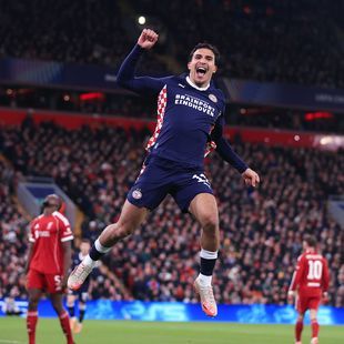 Couhaib Driouech adds THIRD goal for PSV Eindhoven at Anfield ...