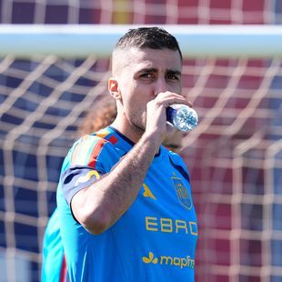 Rodri 'can't rule out the best clubs in the world' as Manchester City ...