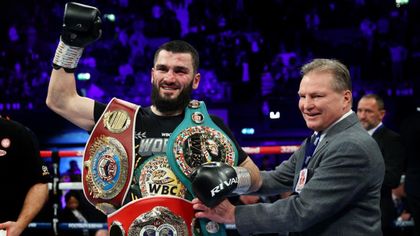 Beterbiev's trainer sees no sign of decline in champion ahead of Bivol undisputed clash