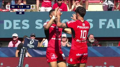 ‘Trademark fashion’ - Toulouse slice through Exeter as Ntamack goes over for try