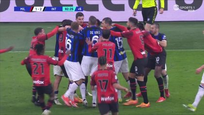 Dumfries and Hernandez both sent off as Milan derby gets heated