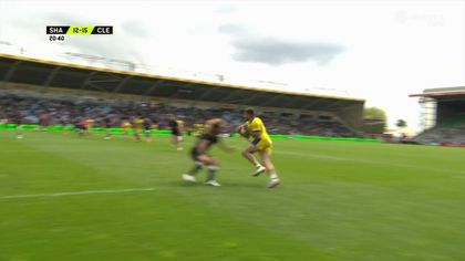 'Huge Space in that wide channel' - Jurand goes over for second Clermont try