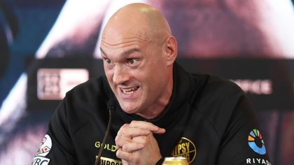 Fury says he will be 'first boxing billionaire', lists 10-fight plan after Saudi offer