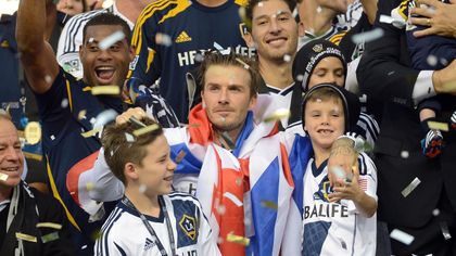 Beckham statue to be unveiled at LA Galaxy
