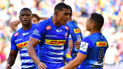 Jantjies caps off incredible try as Stormers have reigning champs in trouble