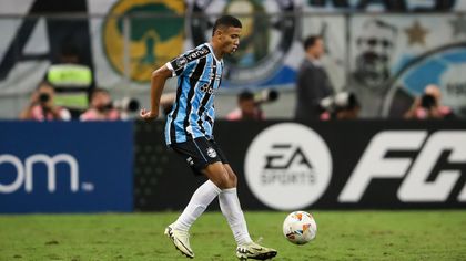 Man Utd, Liverpool in 'bidding war' for Brazilian teen Nunes - Paper Round