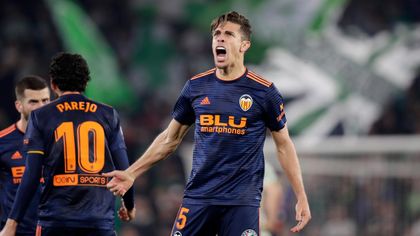 Valencia fight back in Cup draw after Betis score directly from corner