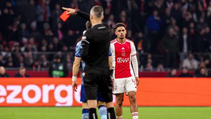 Referee ‘has lost it’ – Controversy as Gooijer sent off for Ajax